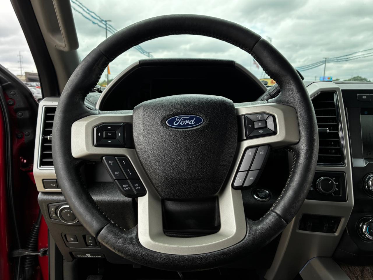 Ford F-250 SD Lariat 2019