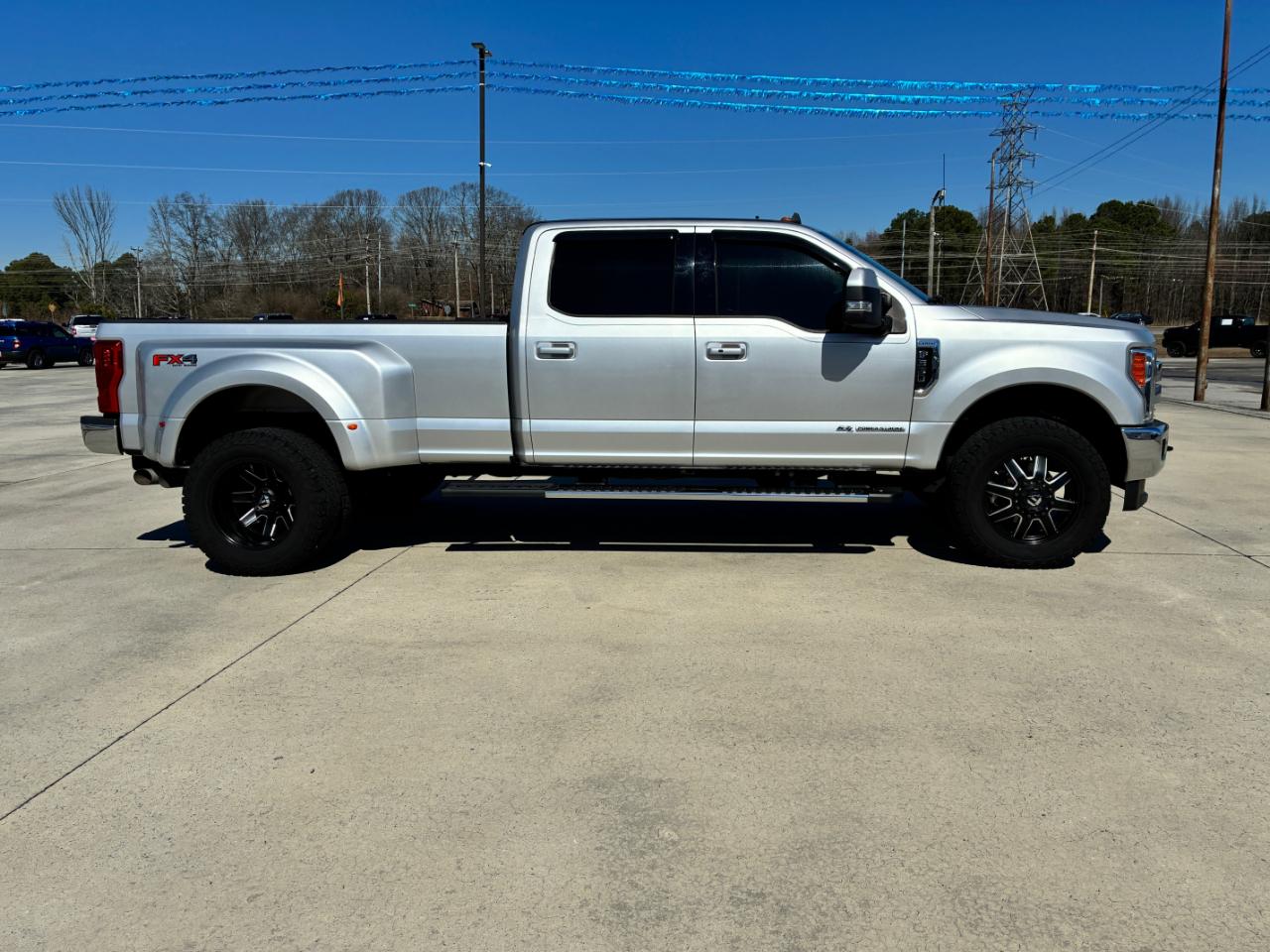 Ford F-350 SD Lariat 2019