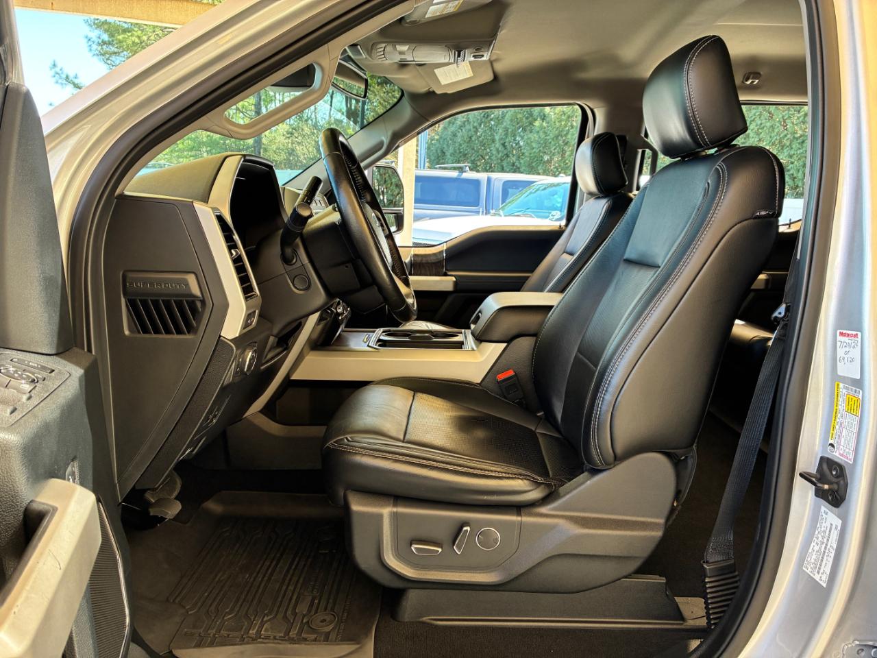 Ford F-350 SD Lariat 2019