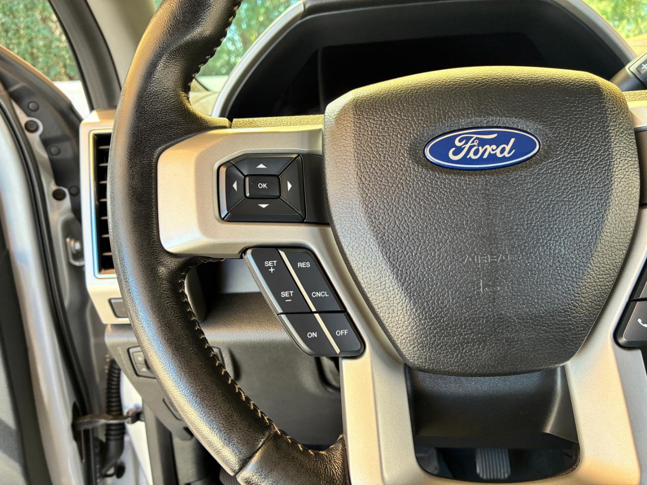 Ford F-350 SD Lariat 2019