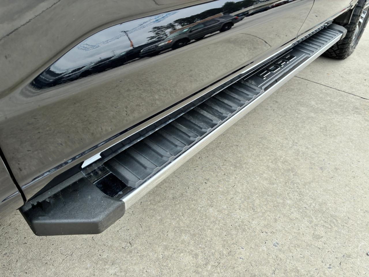 Ford F-150 Lariat 2021