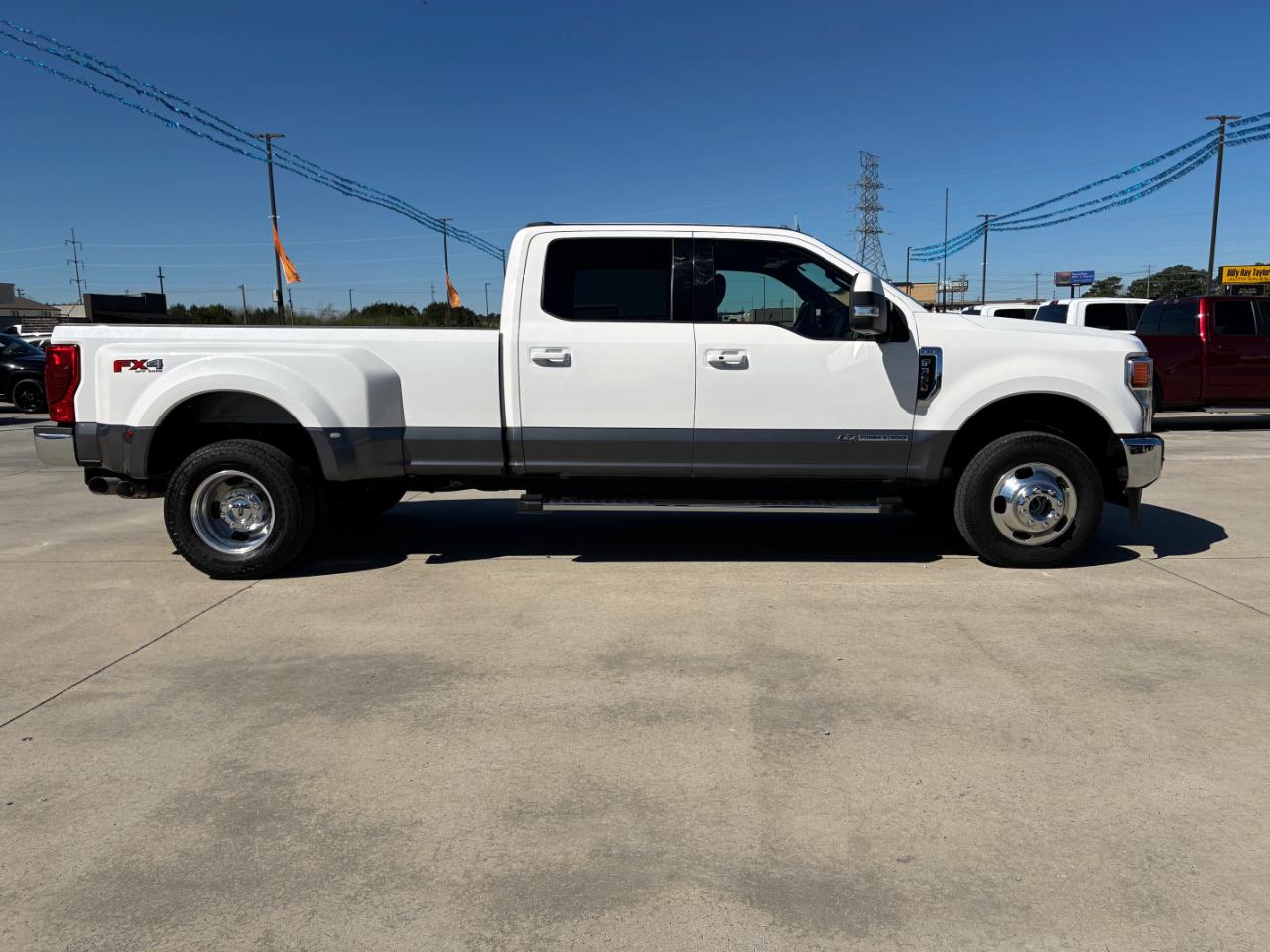 Ford F-350 SD Lariat 2022