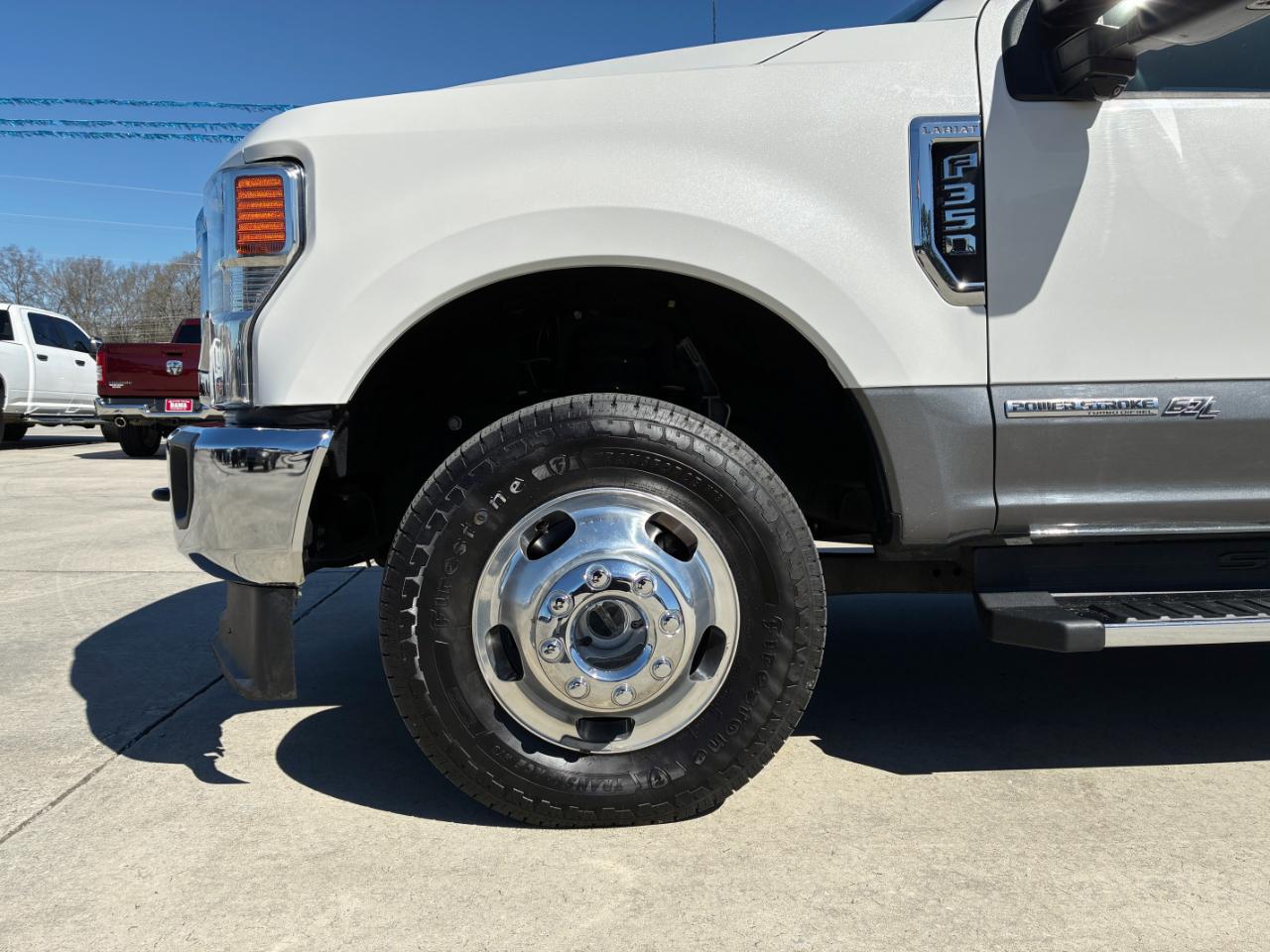 Ford F-350 SD Lariat 2022