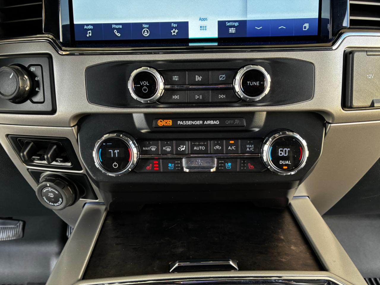 Ford F-350 SD Lariat 2022