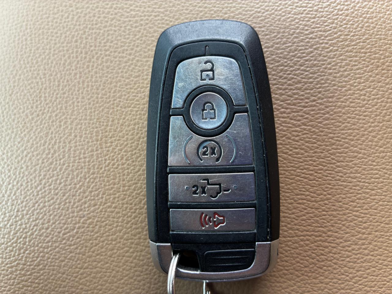 Ford F-150 Lariat 2021