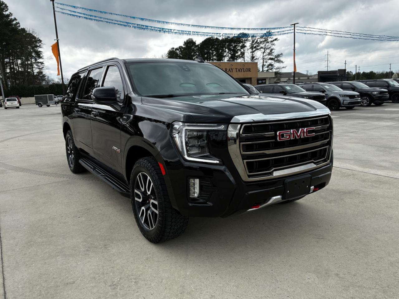 GMC Yukon XL  2021