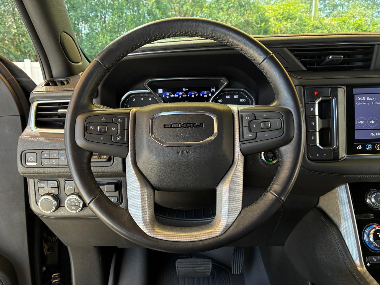 GMC Yukon XL  2021