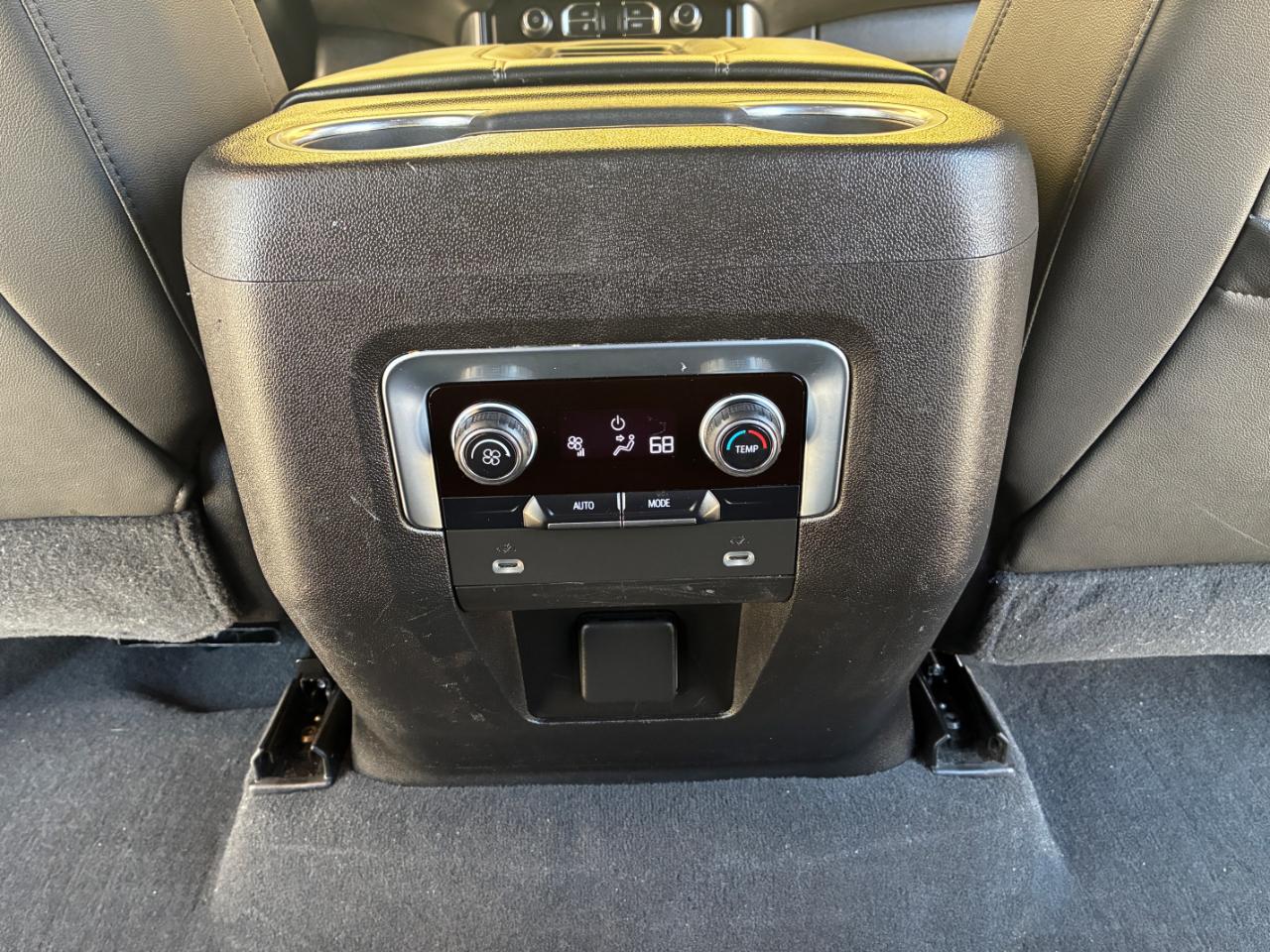 Chevrolet Tahoe  2021