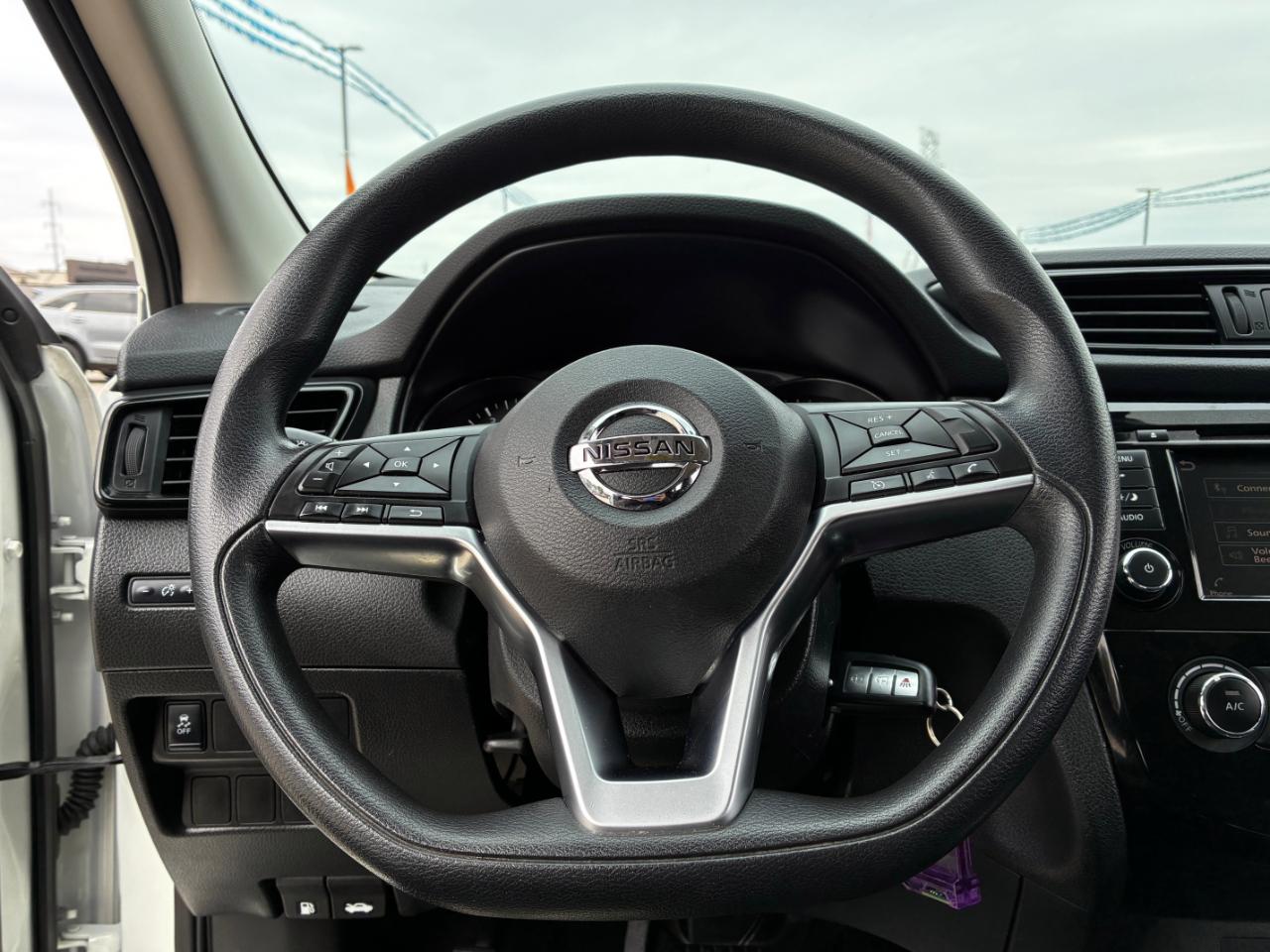 Nissan Rogue Sport S 2019