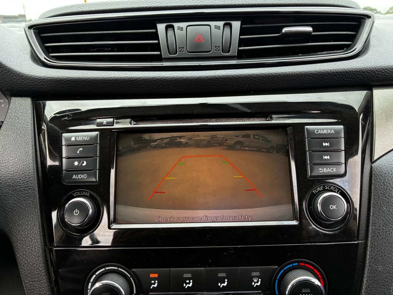 Nissan Rogue Sport S 2019