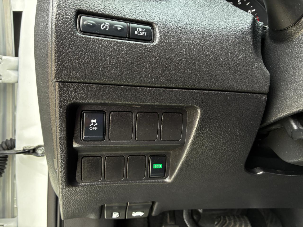 Nissan Rogue Sport S 2019