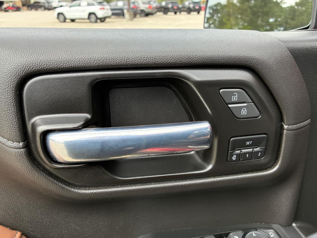 Chevrolet Silverado 1500 High Country Crew Cab 4WD SWB 2022