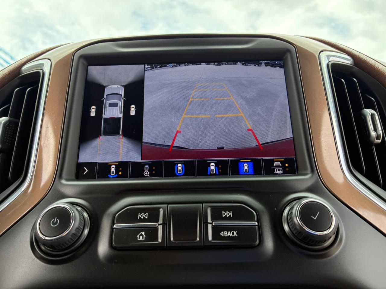 Chevrolet Silverado 1500 High Country Crew Cab 4WD SWB 2022