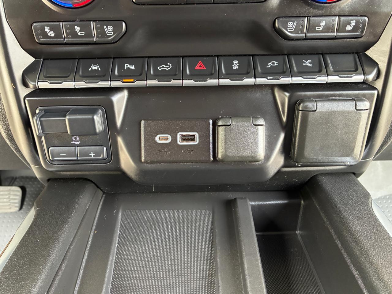 Chevrolet Silverado 1500 High Country Crew Cab 4WD SWB 2022