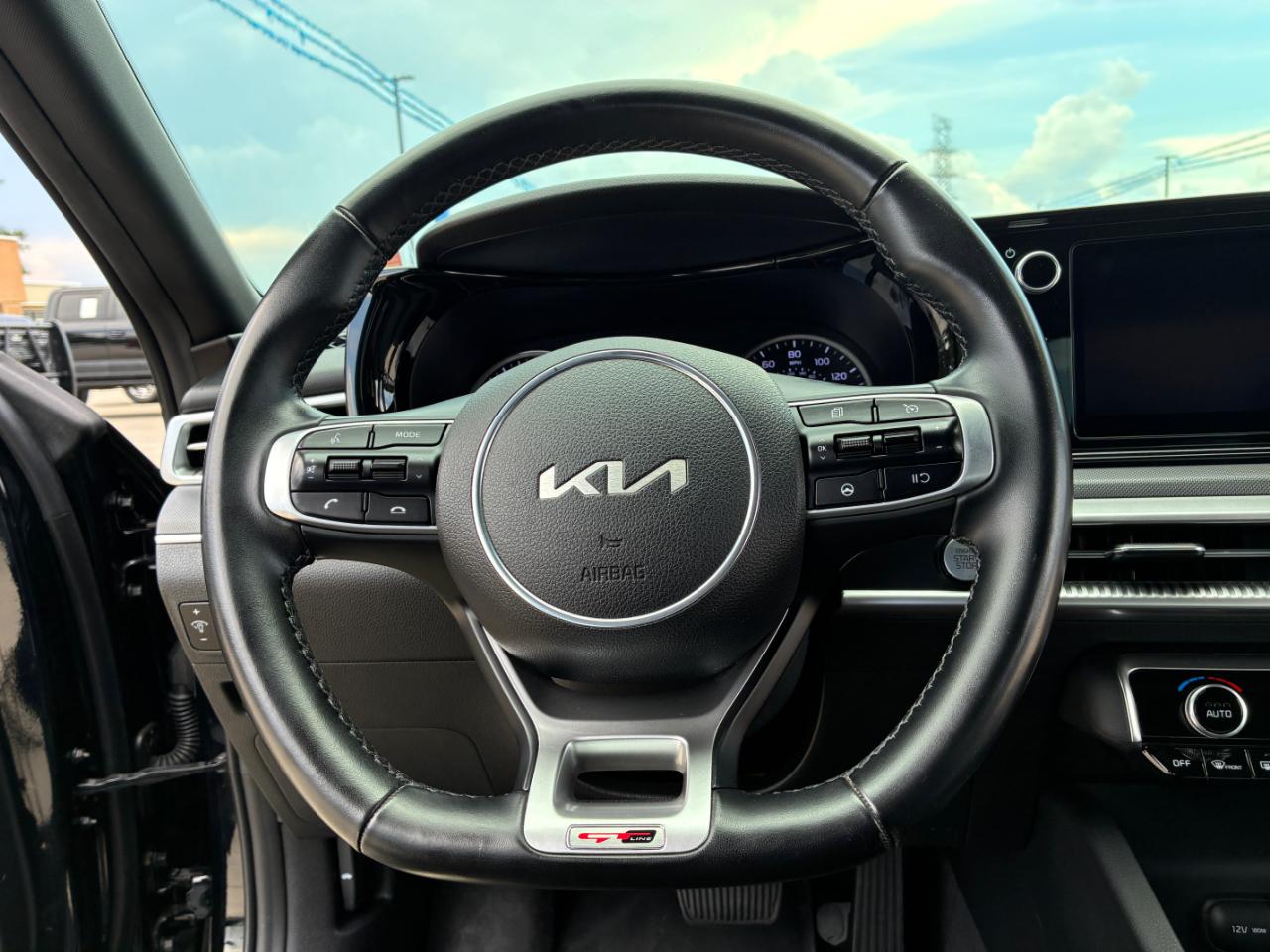 2022 Kia K5 GT-Line - Photo 14