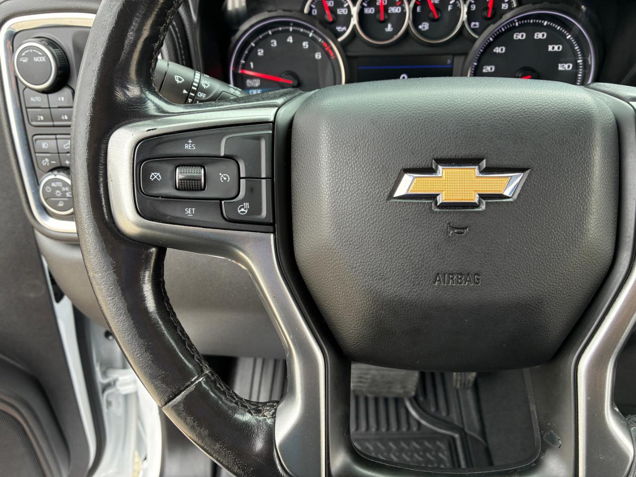 Chevrolet Silverado 1500  2021