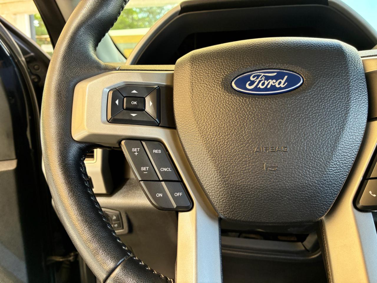 Ford F-250 SD Lariat 2021