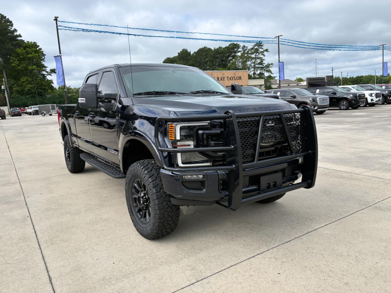 Ford F-250 SD Lariat 2021