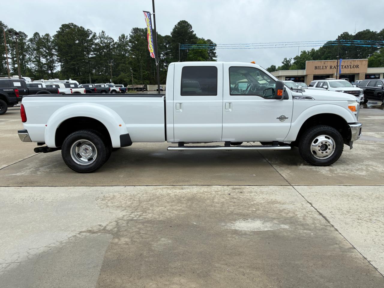 Ford F-350 SD Lariat 2016