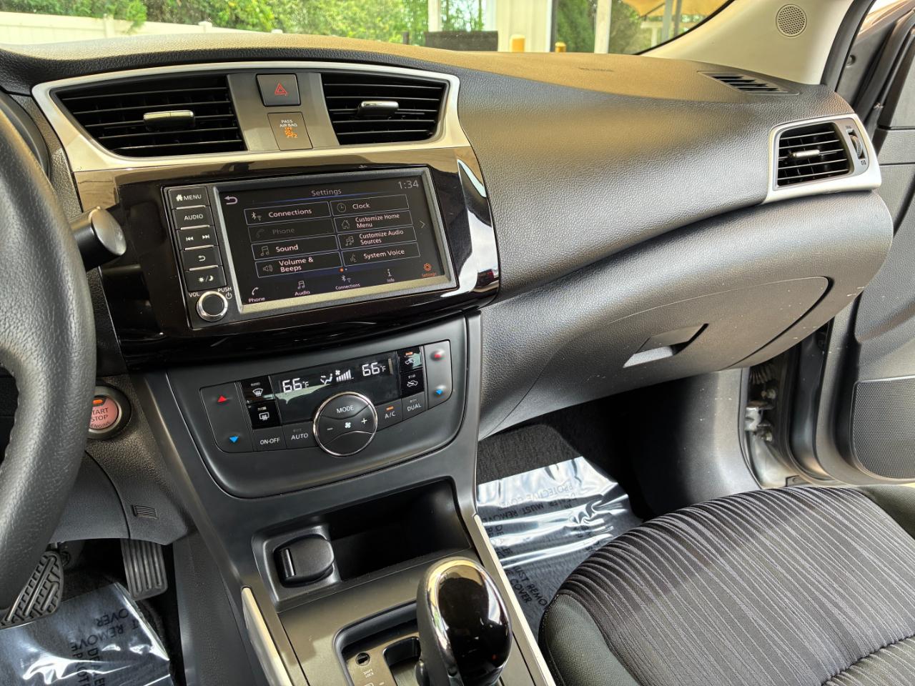 Nissan Sentra  2019