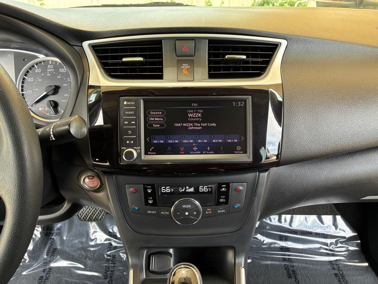 Nissan Sentra  2019