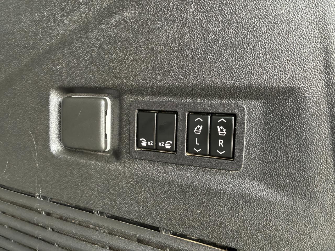 Chevrolet Tahoe  2021