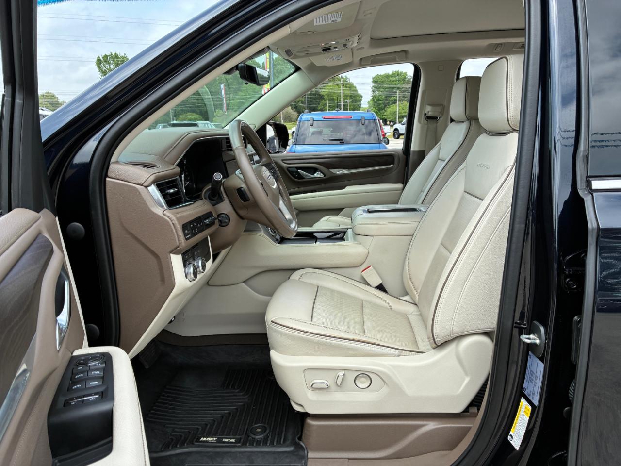 GMC Yukon Denali 2021