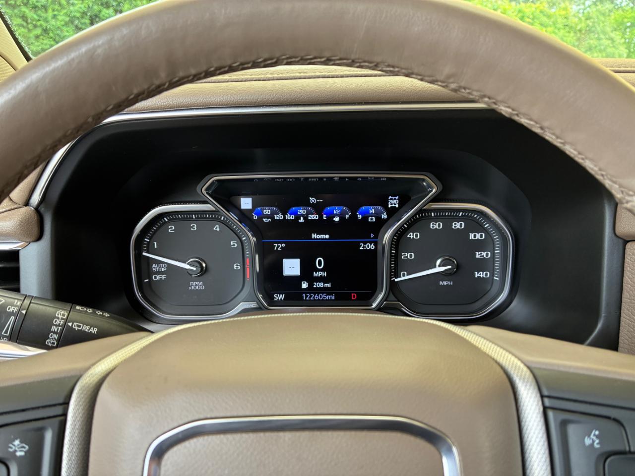GMC Yukon Denali 2021
