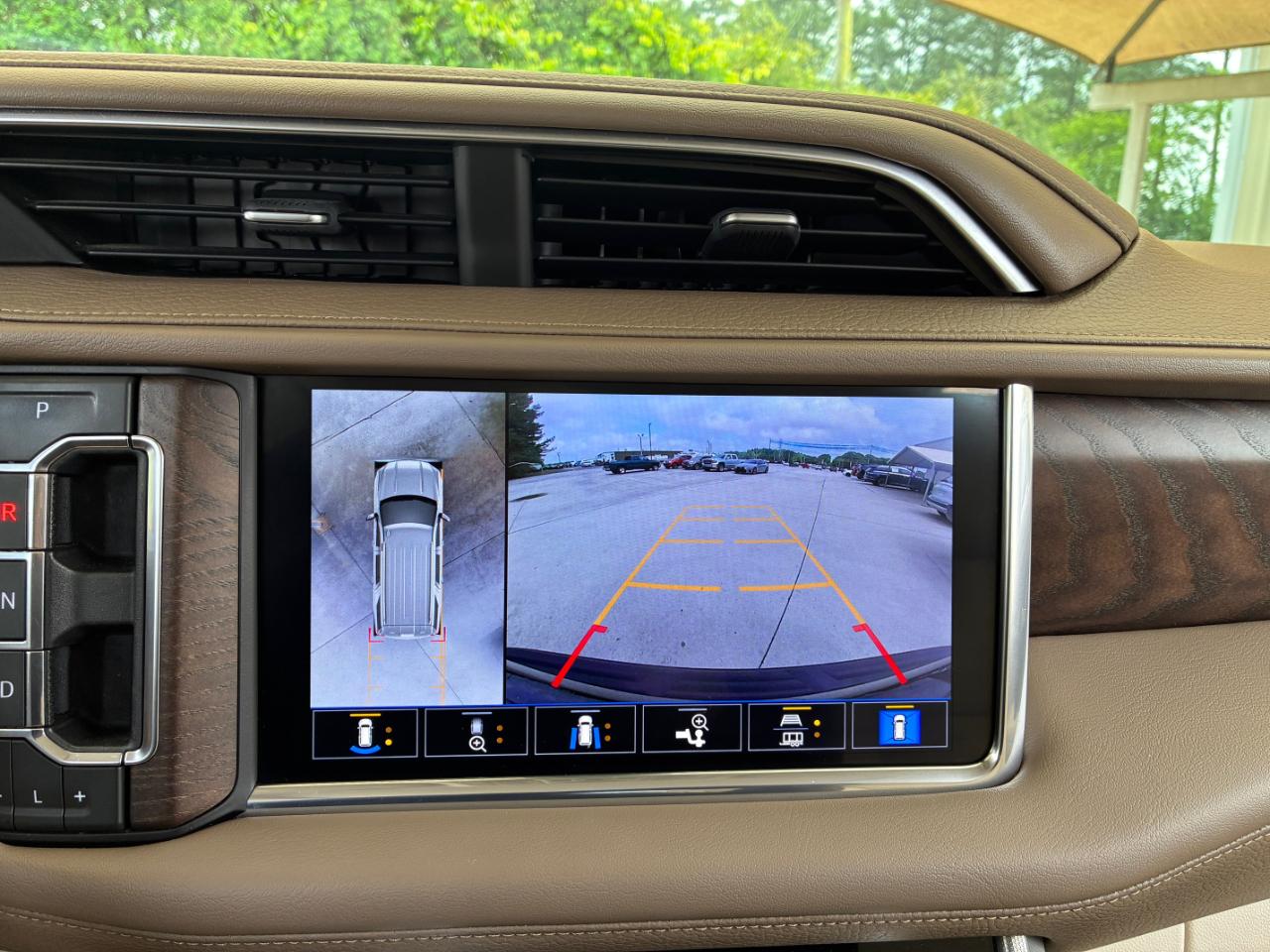 GMC Yukon Denali 2021