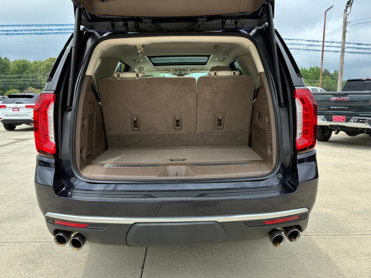 GMC Yukon Denali 2021