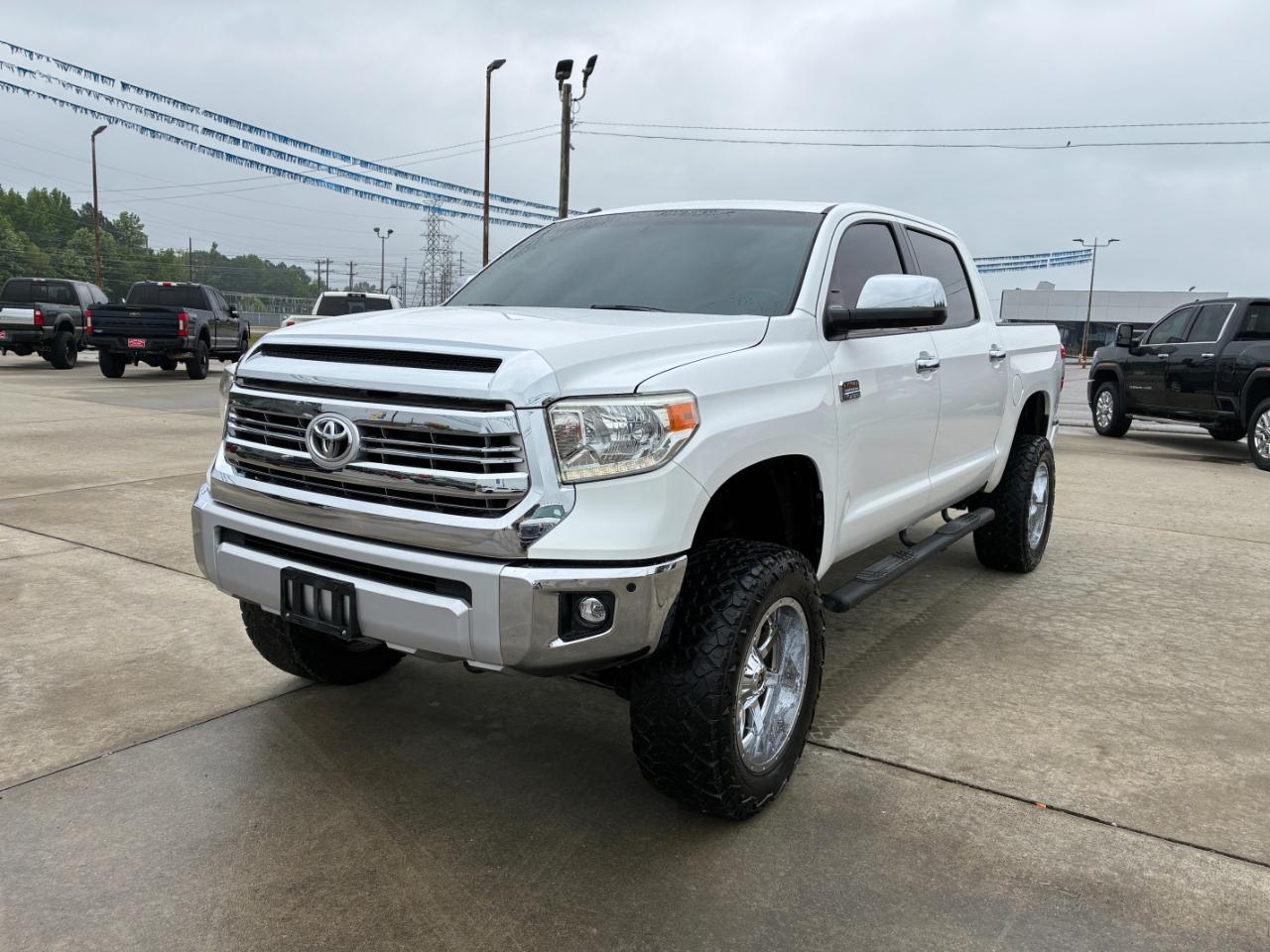 Toyota Tundra  2014