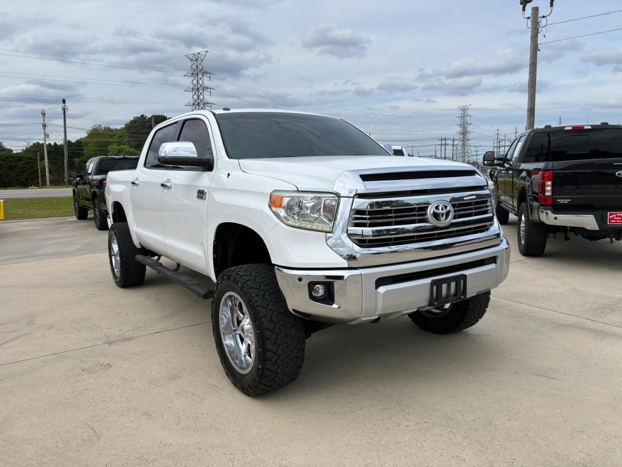 Toyota Tundra  2014
