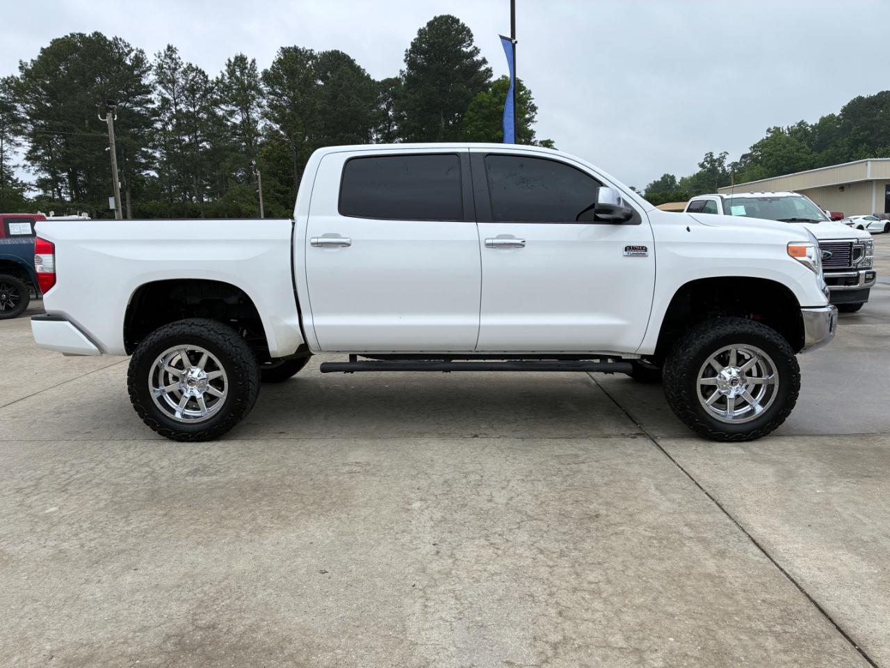 Toyota Tundra  2014
