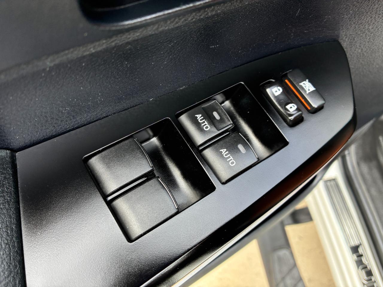 Toyota Tundra  2014