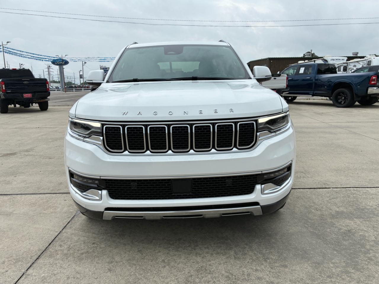 Jeep Wagoneer  2022