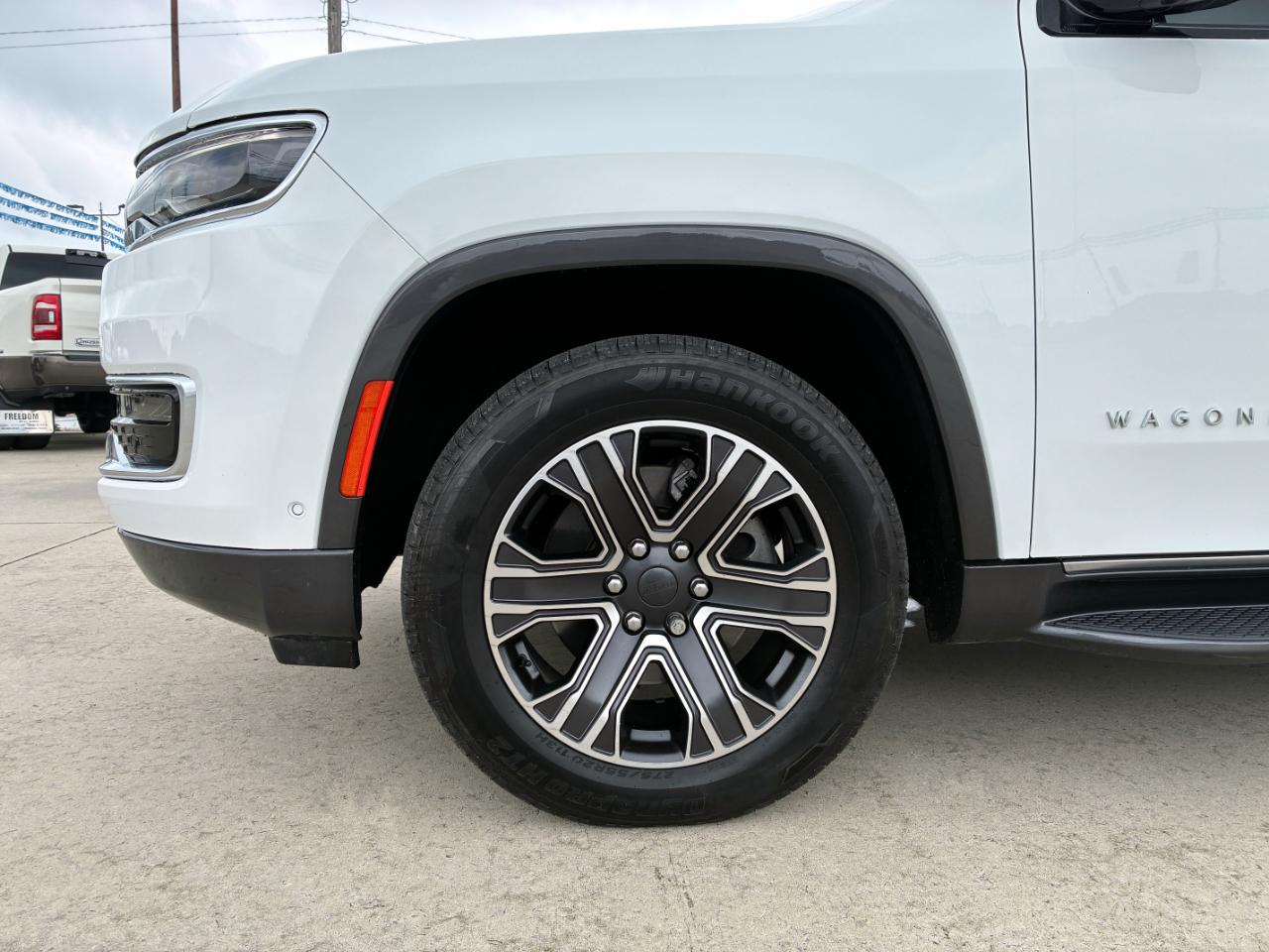 Jeep Wagoneer  2022