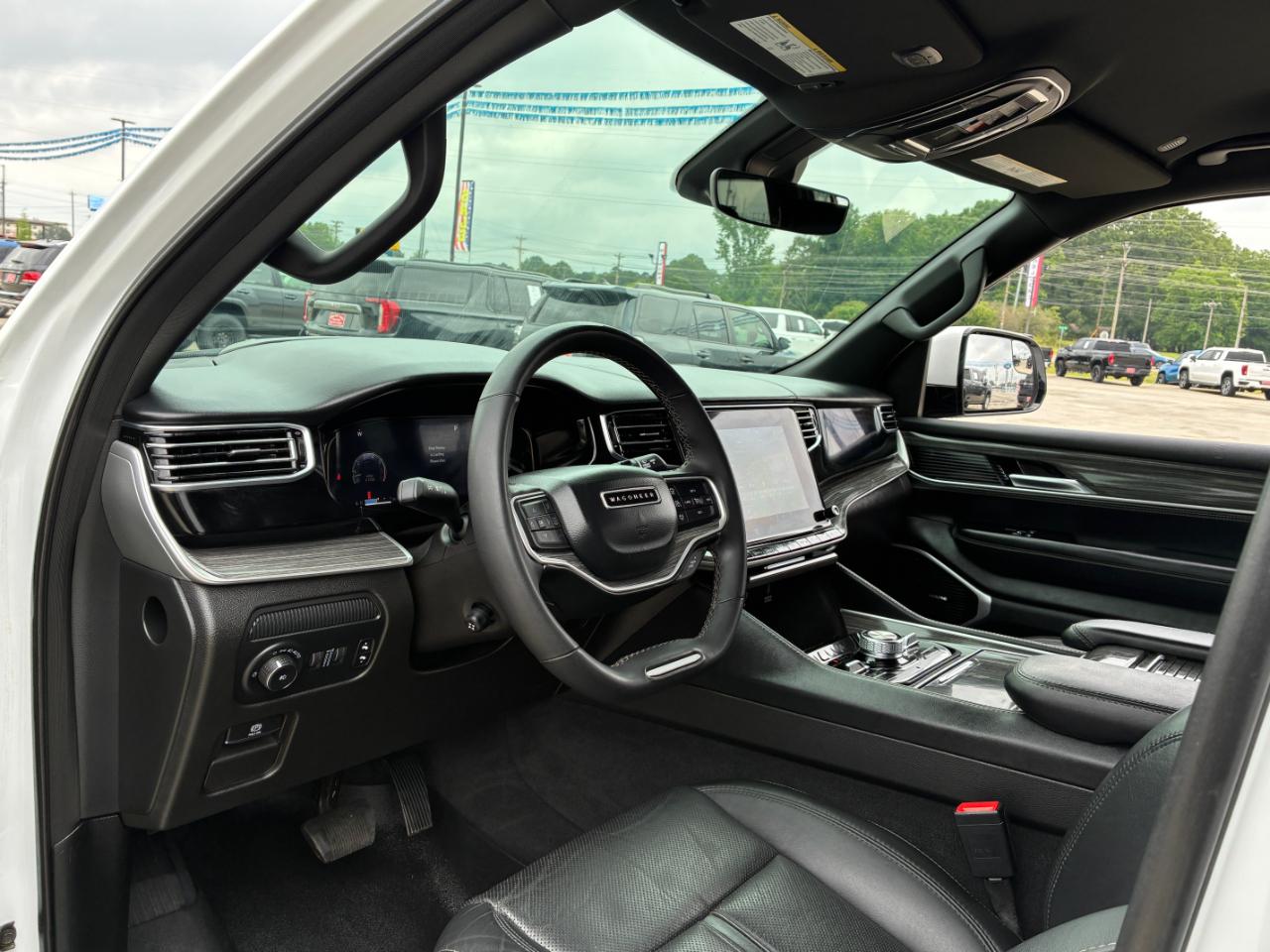 Jeep Wagoneer  2022