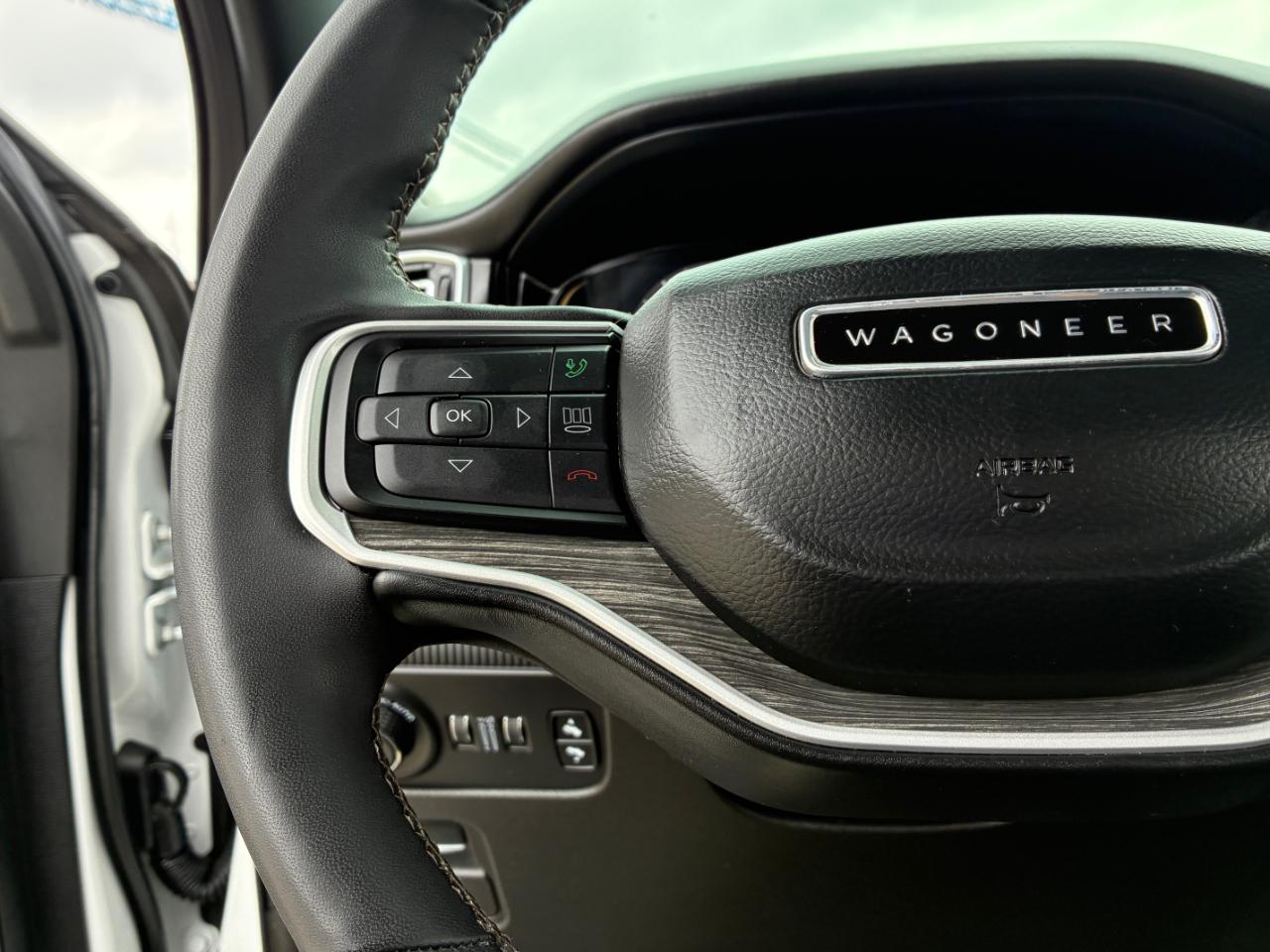 Jeep Wagoneer  2022