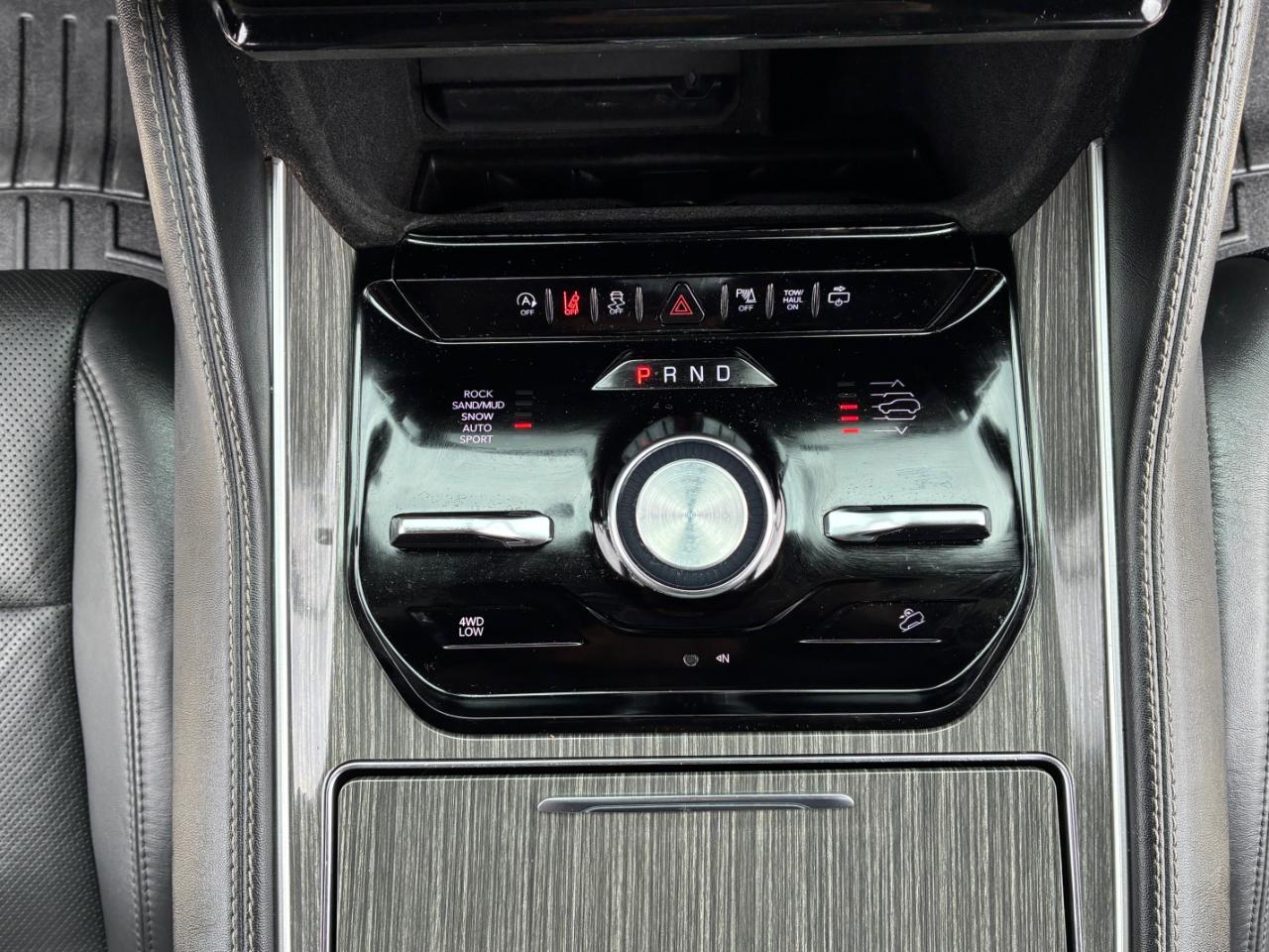 Jeep Wagoneer  2022