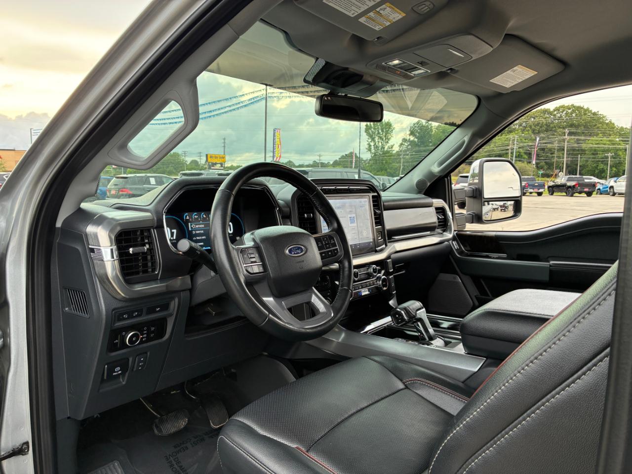 Ford F-150 Lariat 2023