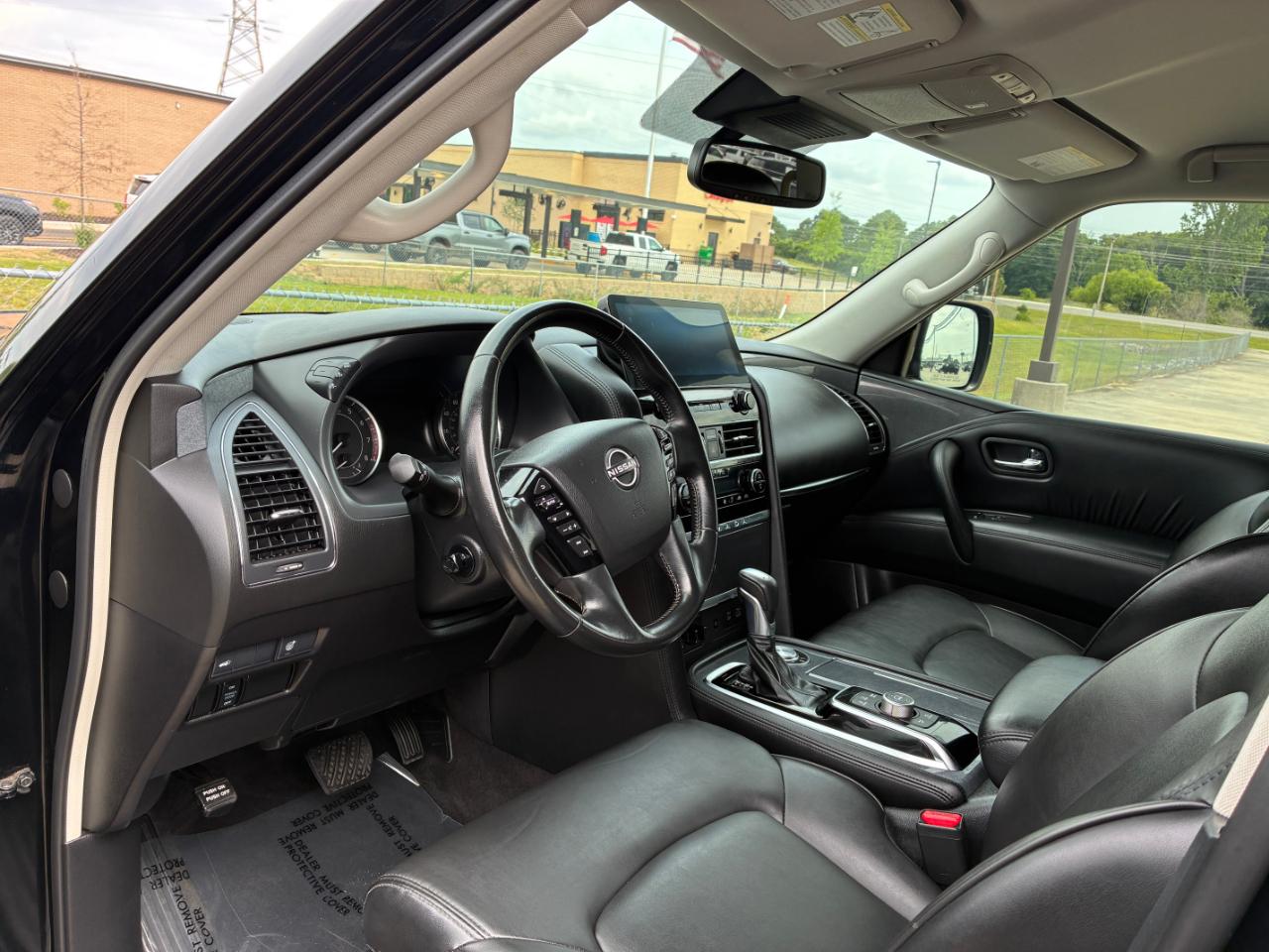 Nissan Armada  2021