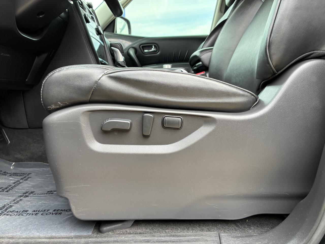 Nissan Armada  2021
