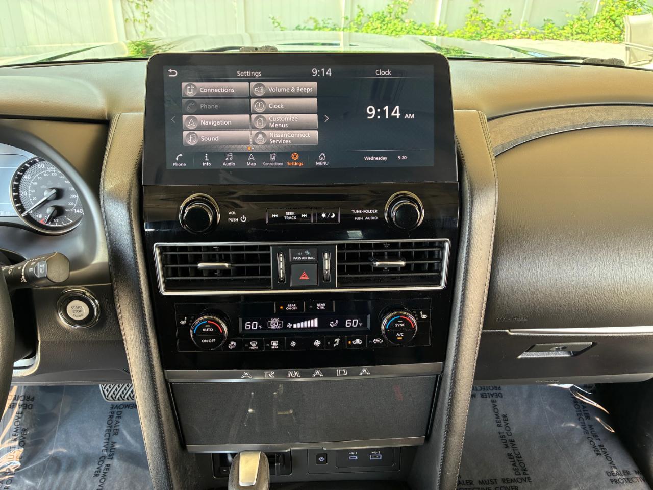 Nissan Armada  2021
