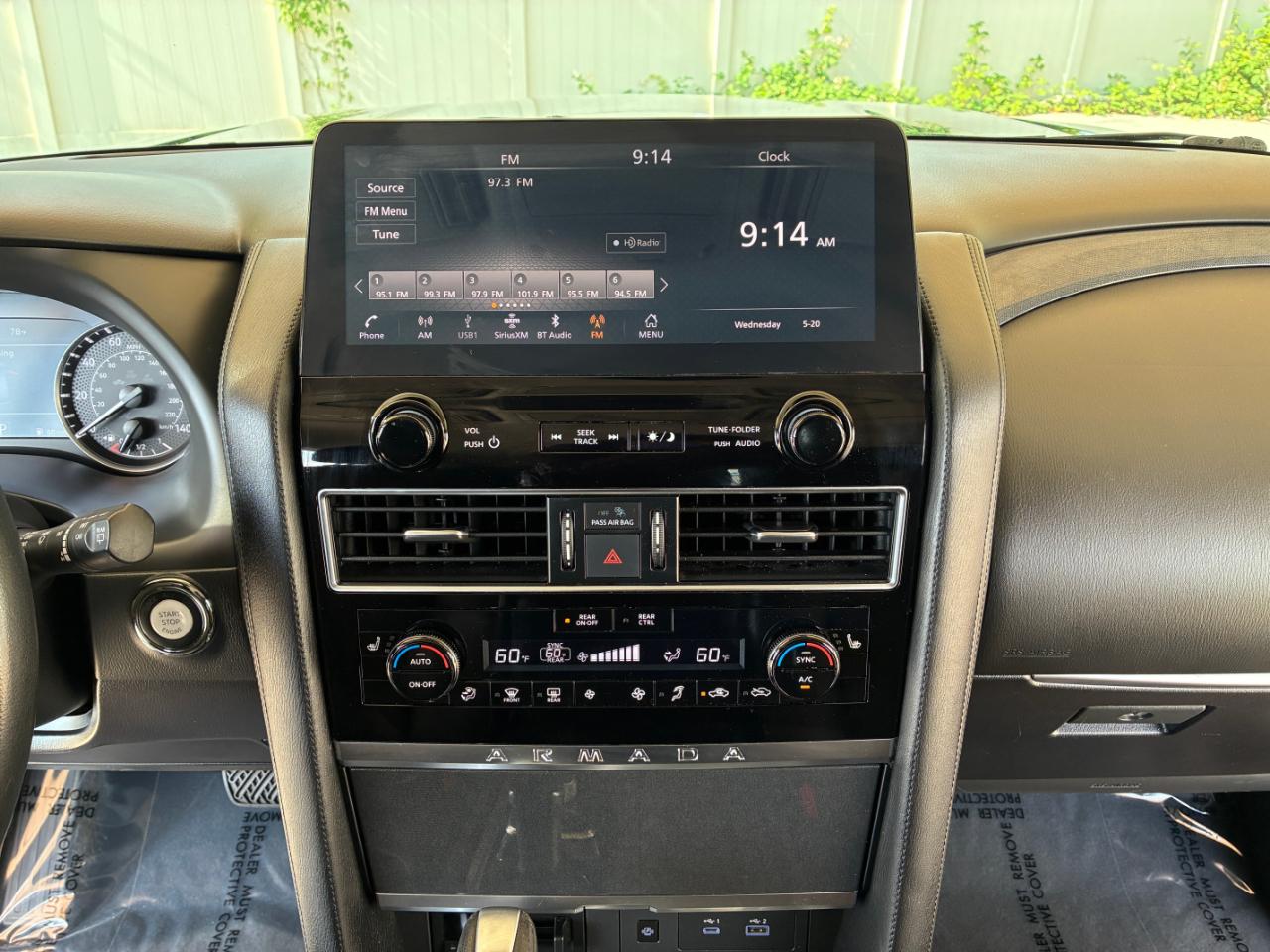 Nissan Armada  2021
