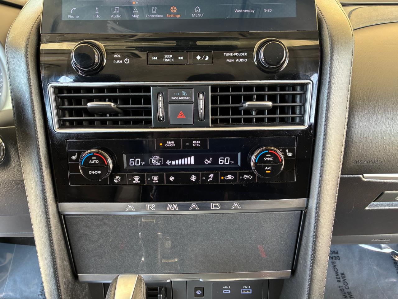 Nissan Armada  2021