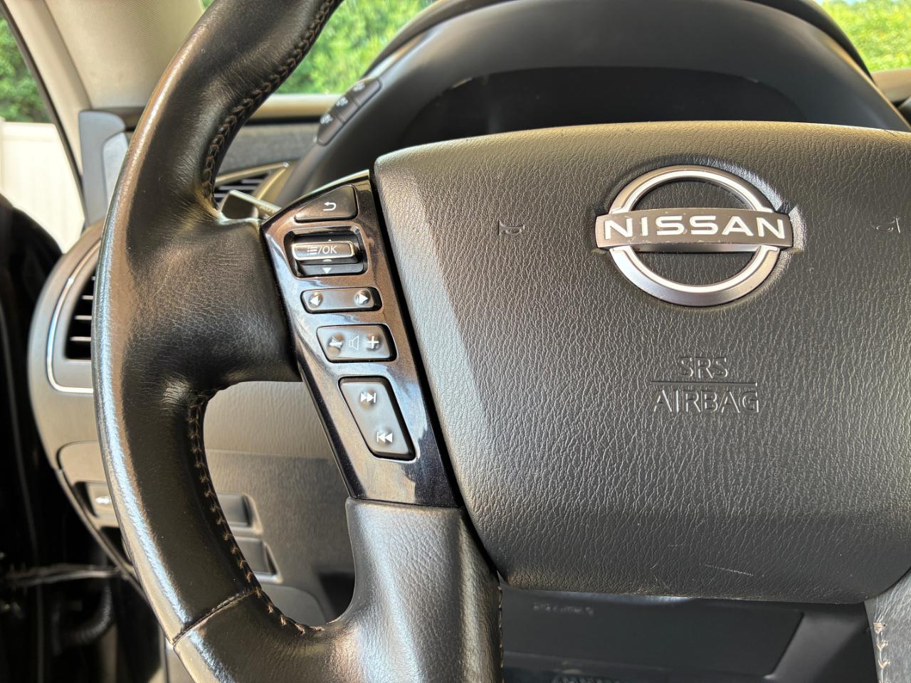 Nissan Armada  2021