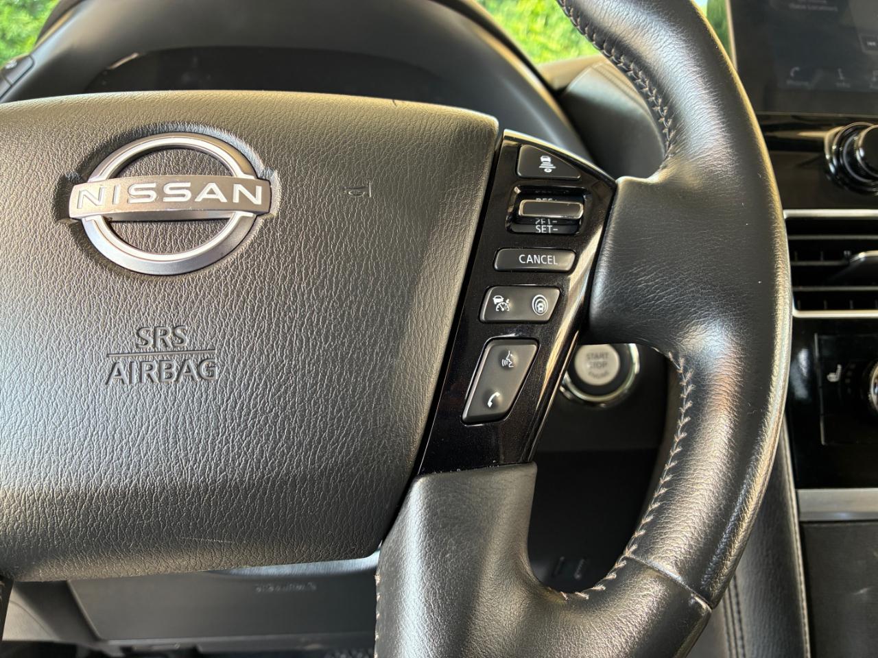 Nissan Armada  2021