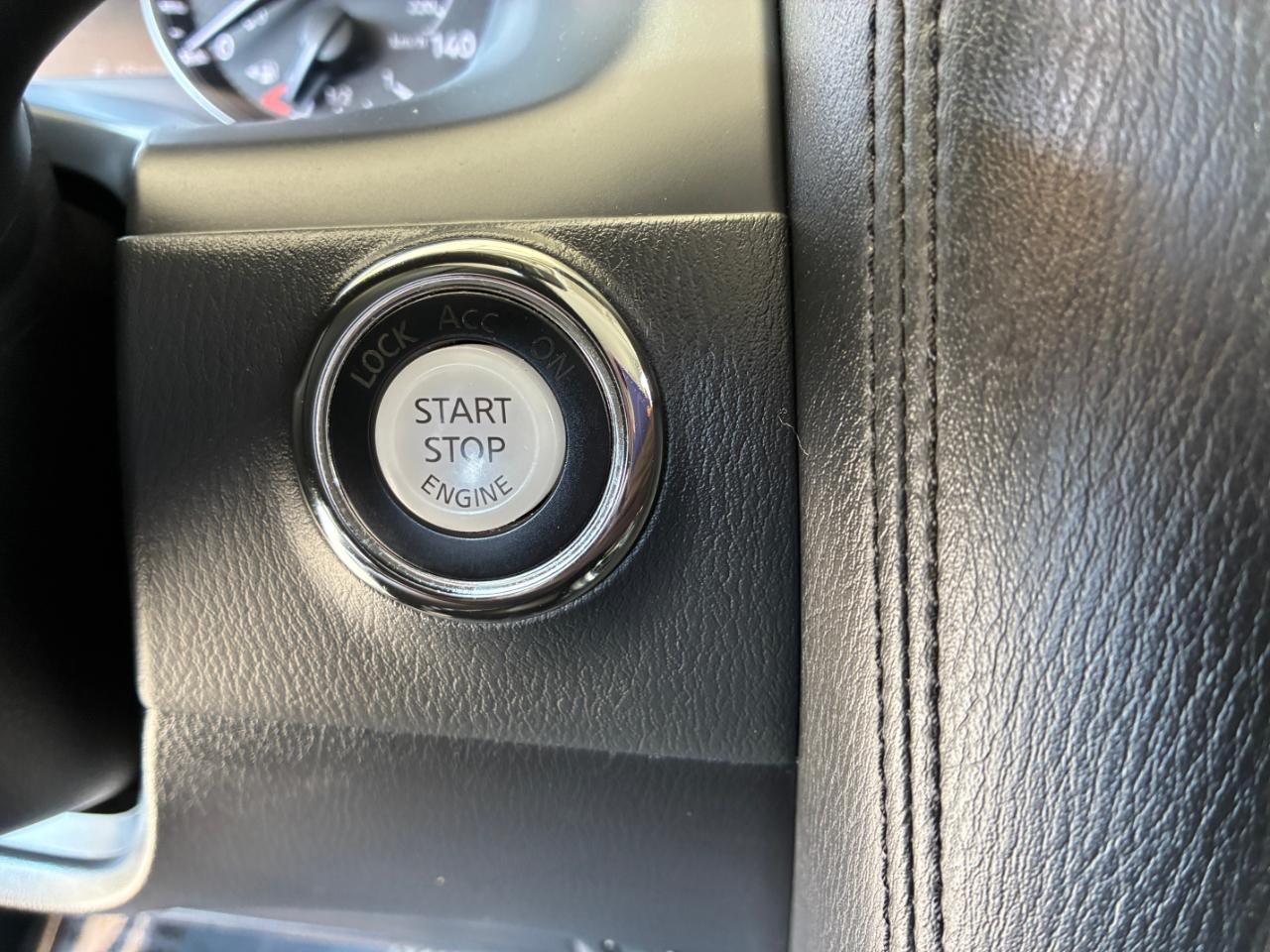 Nissan Armada  2021