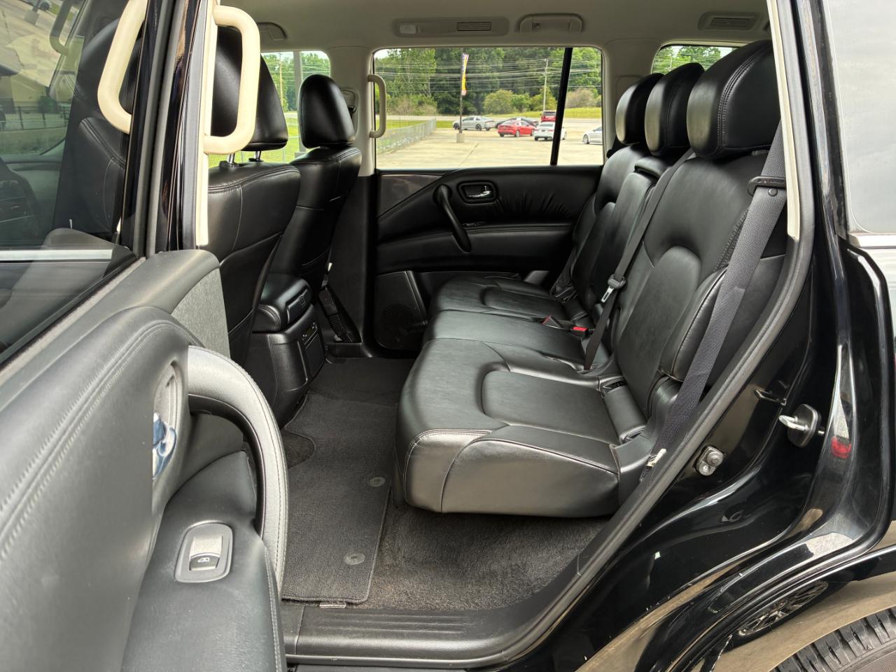 Nissan Armada  2021