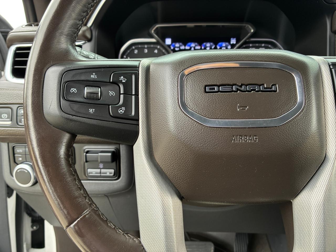 GMC Yukon  2021